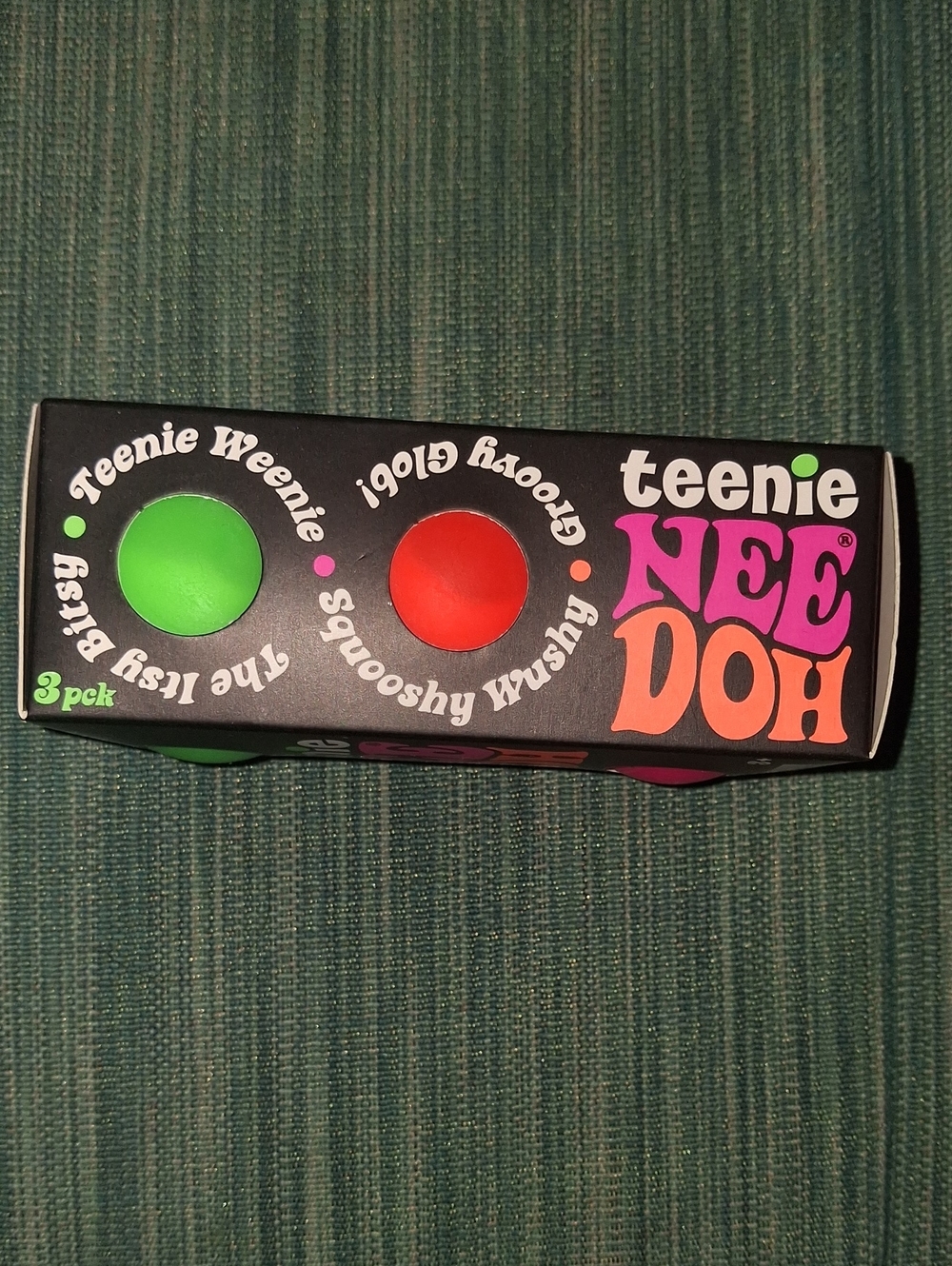 teenie NEE DOH Kids 3-Pack Squishy Putty – Green & Red
